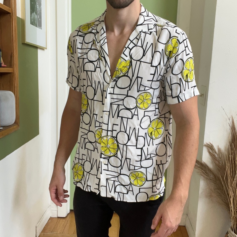 Zara Men’s Lemon Shirt 🍋